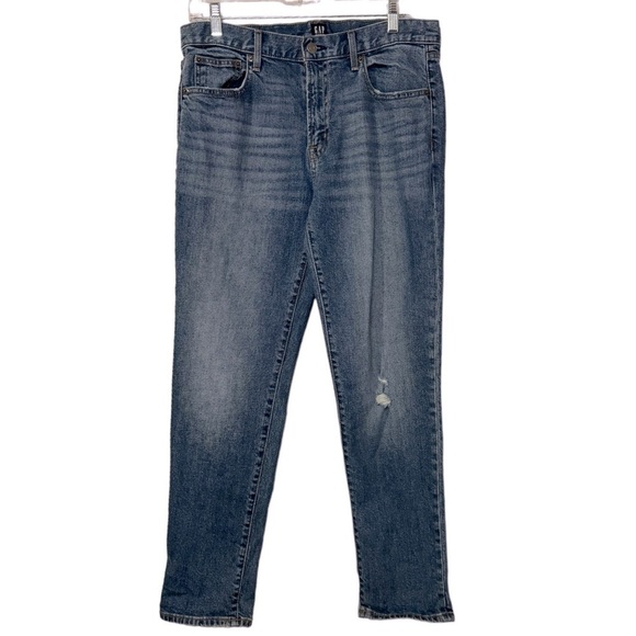Gap Best Girlfriend Distressed Jeans denim women’s 28 measures 32 waist - Picture 1 of 9